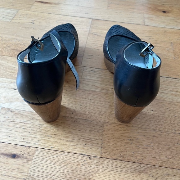 Women’s Eric Michael Black Mary Jane heels size 39 - Picture 4 of 4